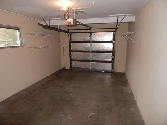5th image of 11333 N Oakleaf Ave