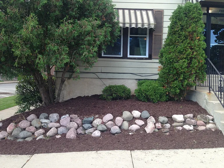 1702 E Geneva Pl #1 — Photo 14