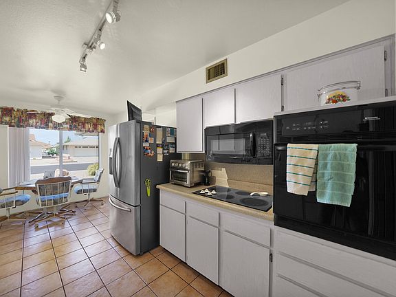 3rd image of 10409 W Floriade Dr