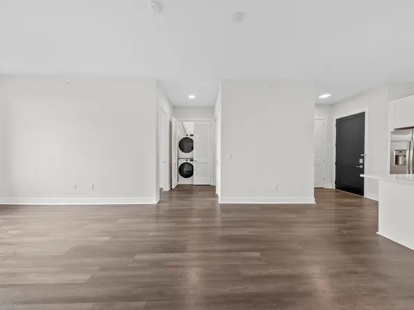 121 34th Street image 103 of 213