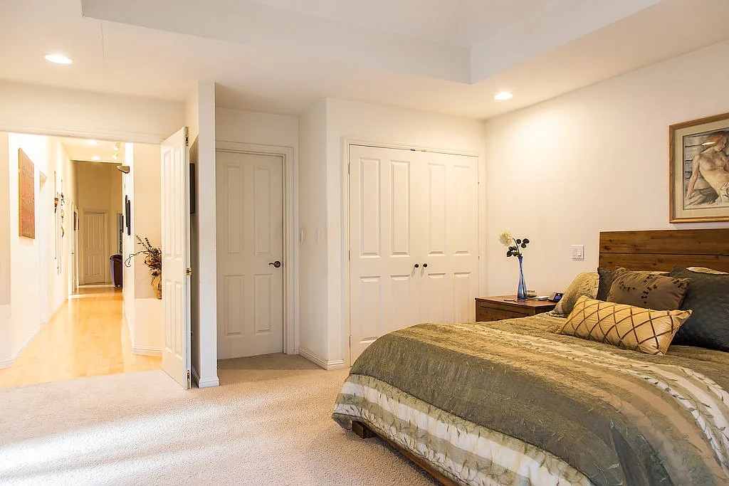 Dalehurst Ave, Los Altos — Photo 4