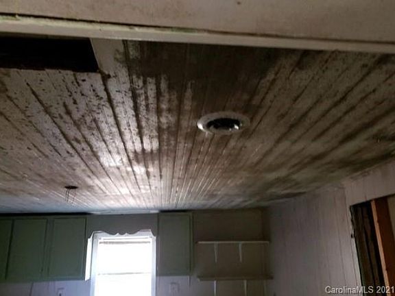 5th image of 203 Nolen St