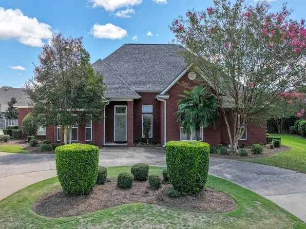 1025 Ivybridge Ct, Pike Road, AL 36064
