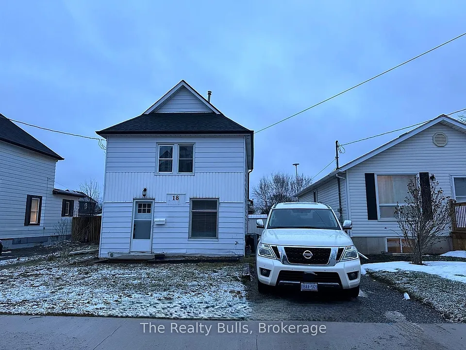 18 Forks Rd E