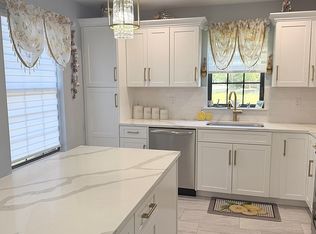 72 Clubhouse Ln, Marlboro, NJ 07746