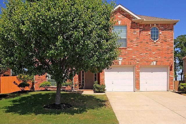 1st image of 1615 Pine Hills Ln
