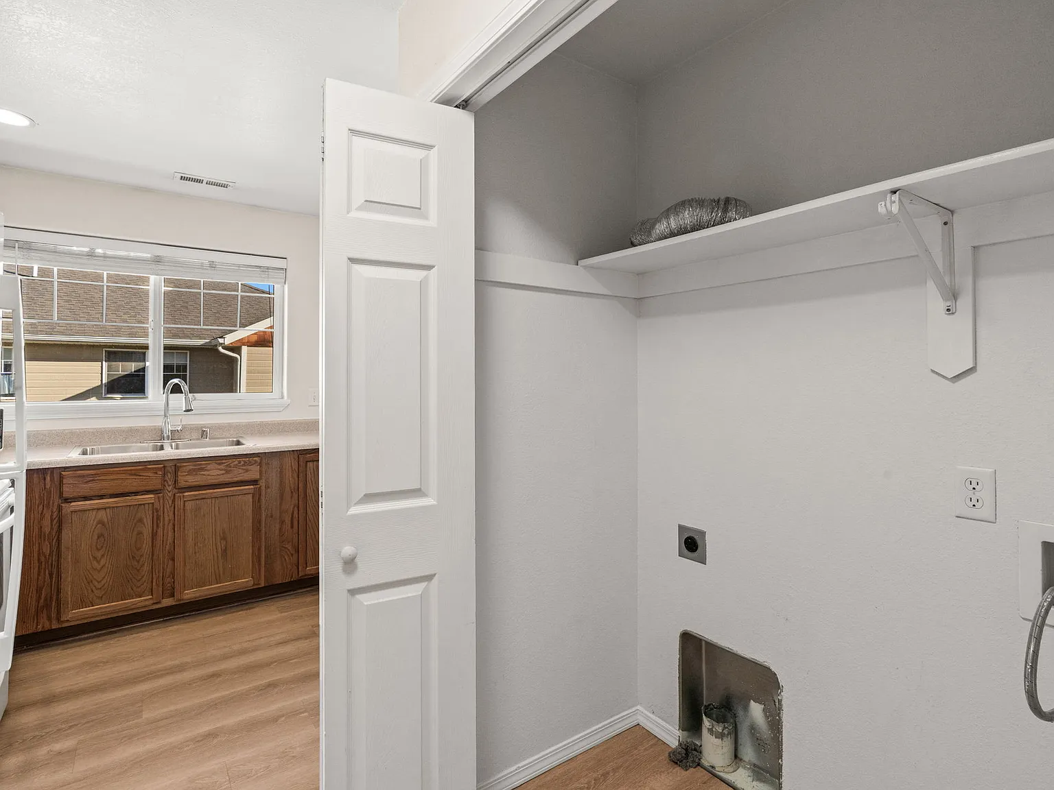 825 Forestglen Dr, - Unit 7E — Photo 4