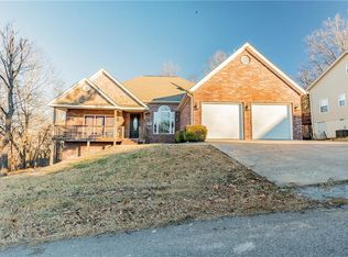 64 Pimlico Dr, Bella Vista, AR 72715