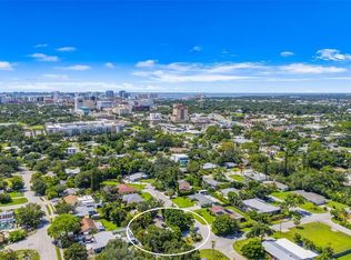 2488 DAVIS BOULEVARD, SARASOTA, FL 34237