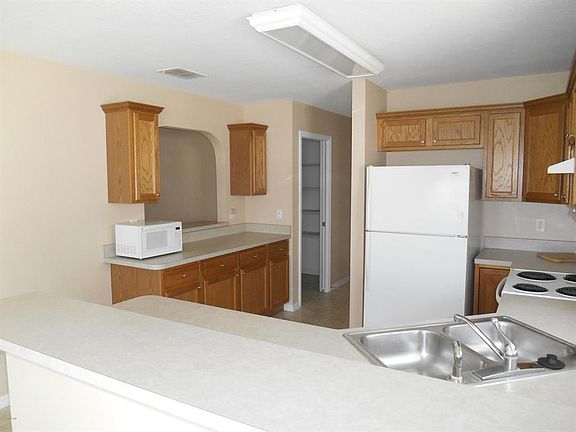 4th image of 17867 SE 115th Cir