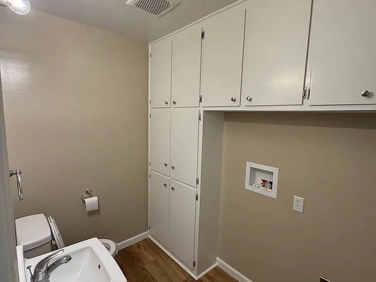 410 E Lincoln St — Photo 10