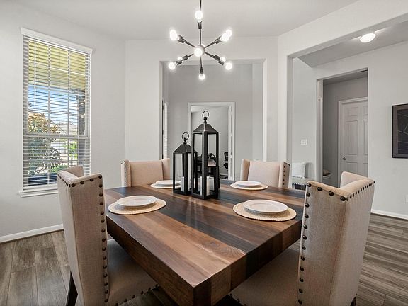 5th image of 32052 Autumn Orchard Ln