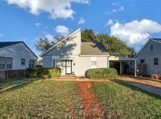 519 S 11th St, Clinton, OK 73601