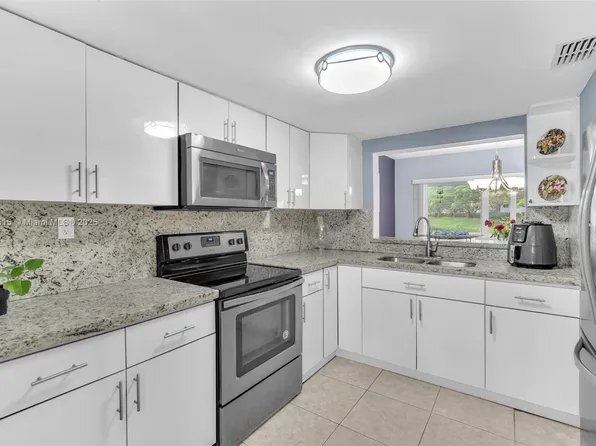 821 NW 91st Ter #821, Fort Lauderdale, FL 33324