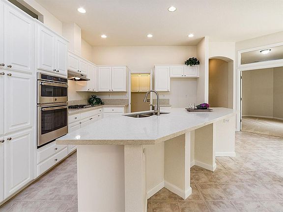 2nd image of 3967 Ironwood Dr