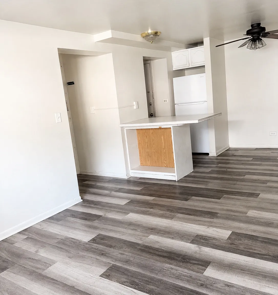 1 bed, 650 sqft, $1,350 — Photo 2