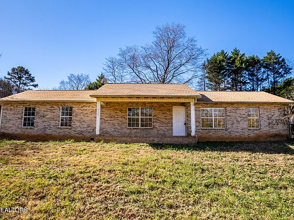 3rd image of 2125 James McMillian Dr