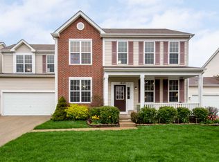 1660 Victoria Park Cir, Aurora, IL 60504