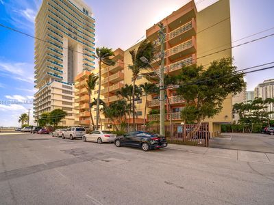 (Undisclosed Address), Miami, FL, 33137