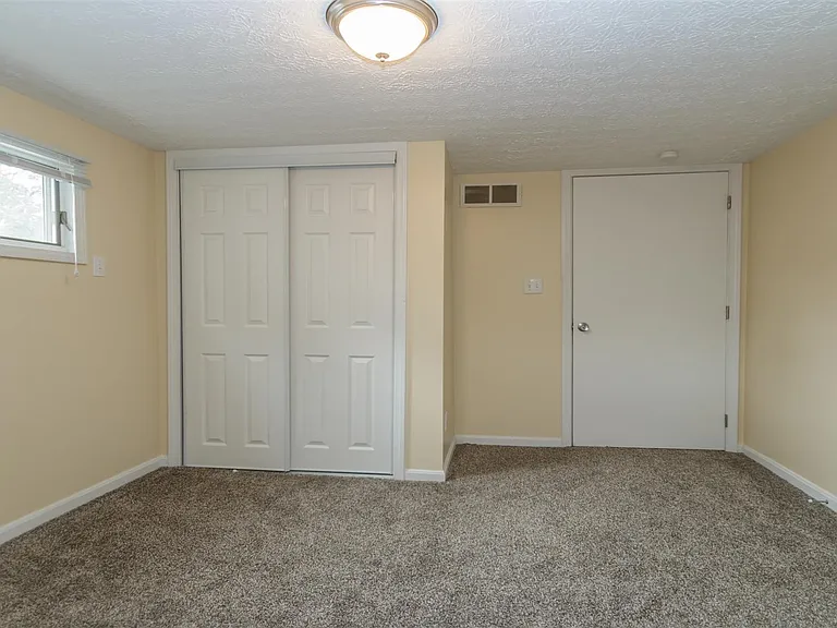 615 Parkside Dr — Photo 24