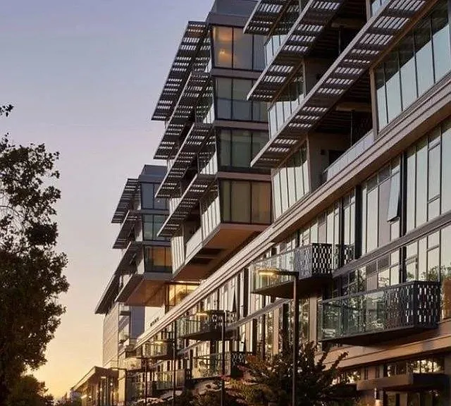Channel House — Photo 36