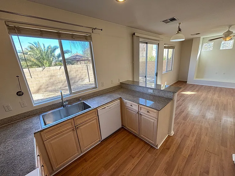 156 Duck Hollow Ave — Photo 10