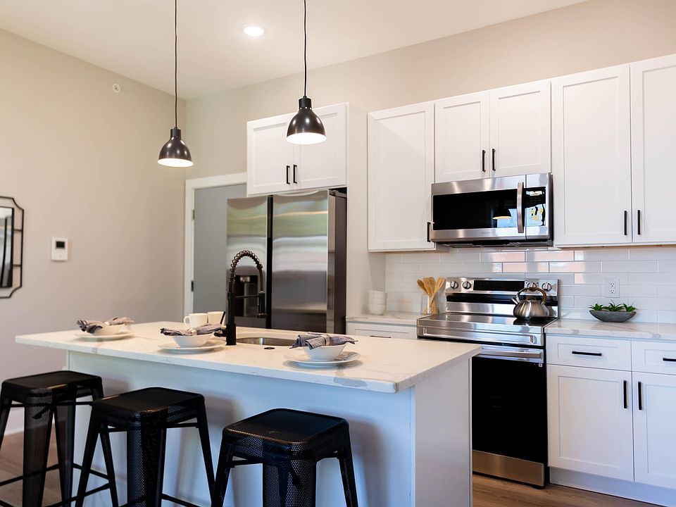 1st image of 1730 N 22nd St #203