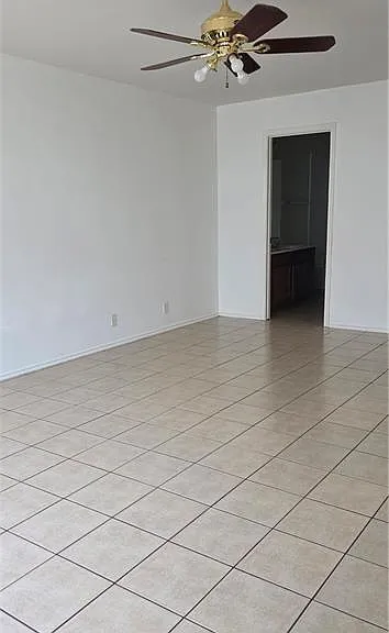 414 Rio Colorado St — Photo 14