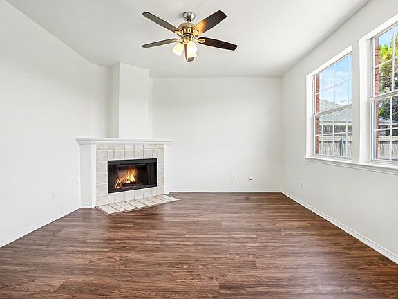 5th image of 129 Hanover St