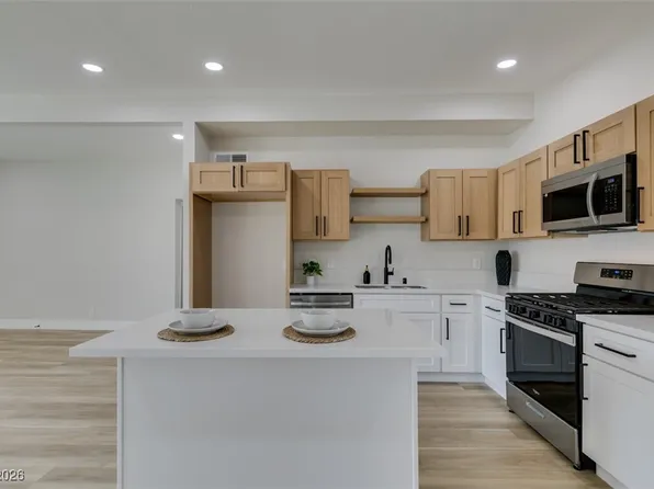 909 James St, Las Vegas, NV 89101