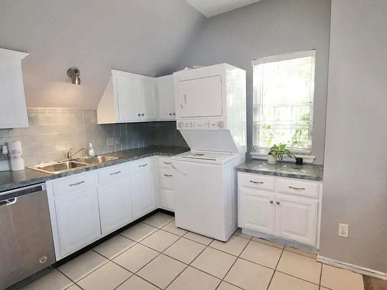 2932 Misty Ridge Dr — Photo 21