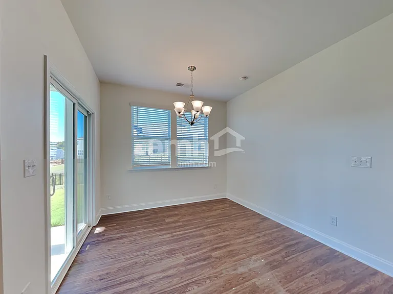 112 Twin River Dr — Photo 5