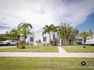 807 NE 2nd Ct, Hallandale Beach, FL 33009