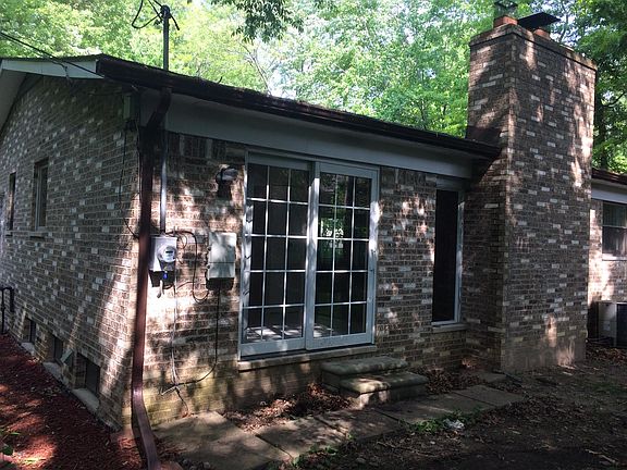 4th image of 4595 Borland Ave