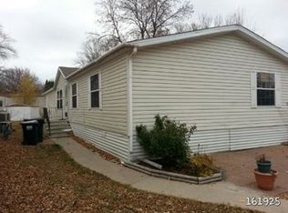 2233 Dickens Ln, Saint Paul, MN 55112