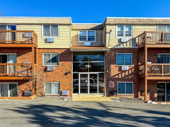 110 Boston Post Rd E APT 4, Marlborough, MA 01752