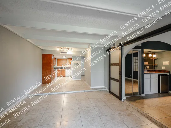 3214 S El Camino Dr, Tempe, AZ 85282