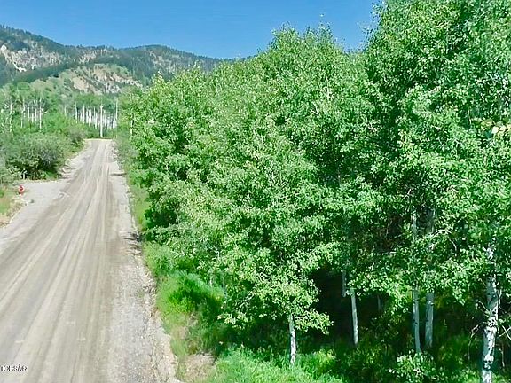3rd image of 15 Aspen Way