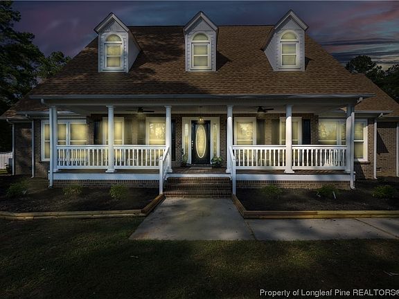 2nd image of 427 Wedgewood Dr