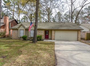 90 N Woodstock Circle Dr, Spring, TX 77381