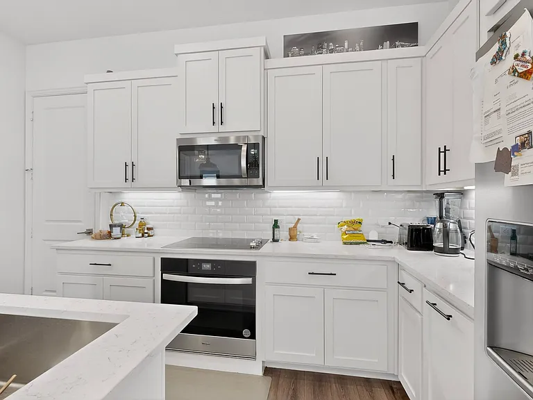 7546 Edgeware Rd — Photo 33