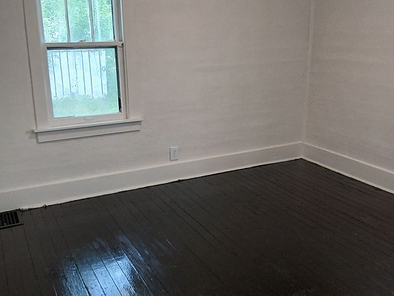 3rd image of 138 N 38th St