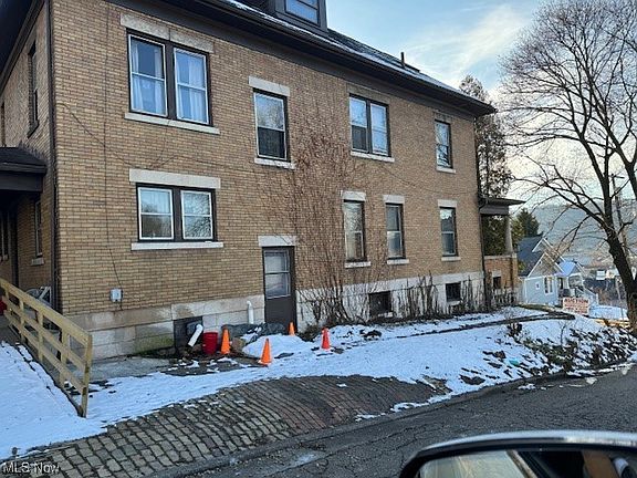 5th image of 1030 Franklin Ave