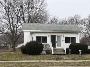 751 Walnut Ave, Neoga, IL