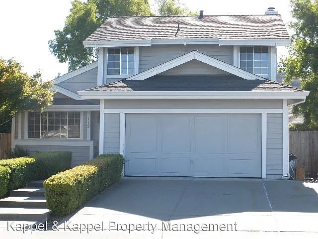 112 Longford Ln photo 1