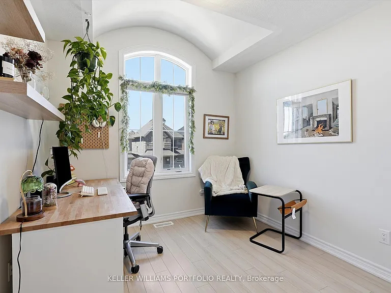 9 Viola St — Photo 36