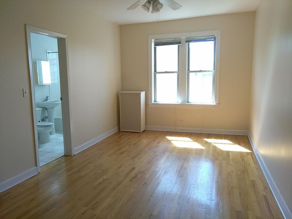 1st image of 4228 N Kenmore Ave APT 306