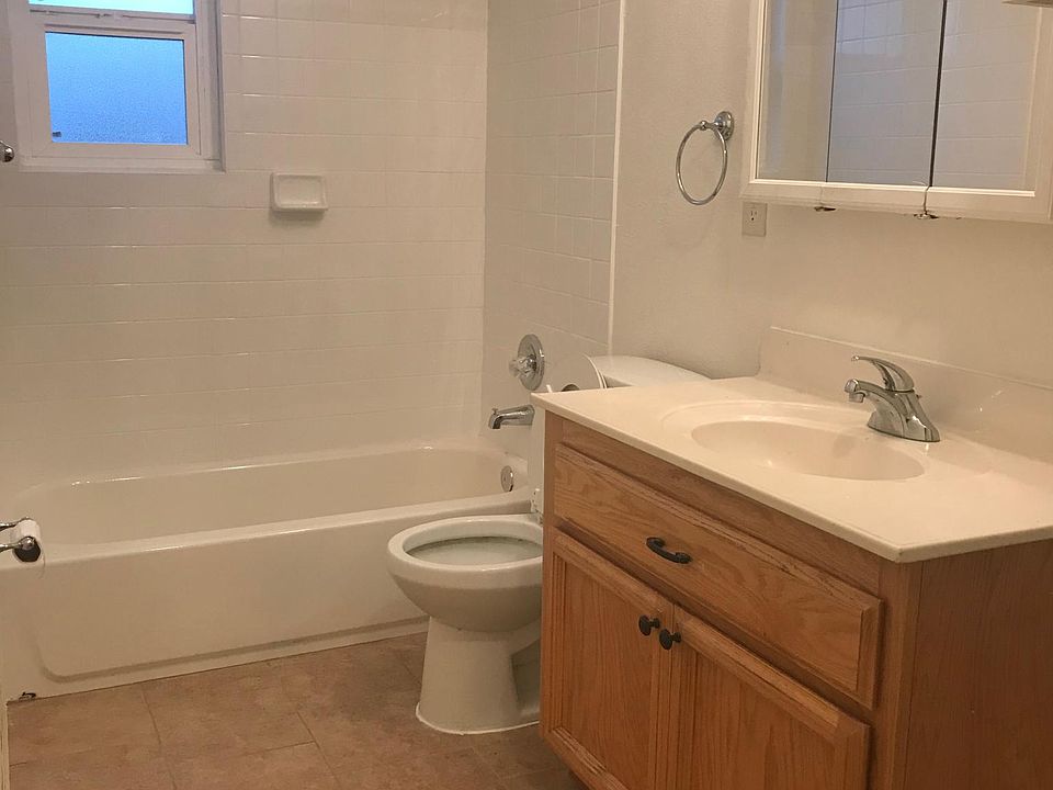 1st image of 924 Lawton Ave APT C