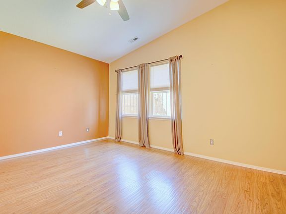 5th image of 3105 W Meadow Dr SW