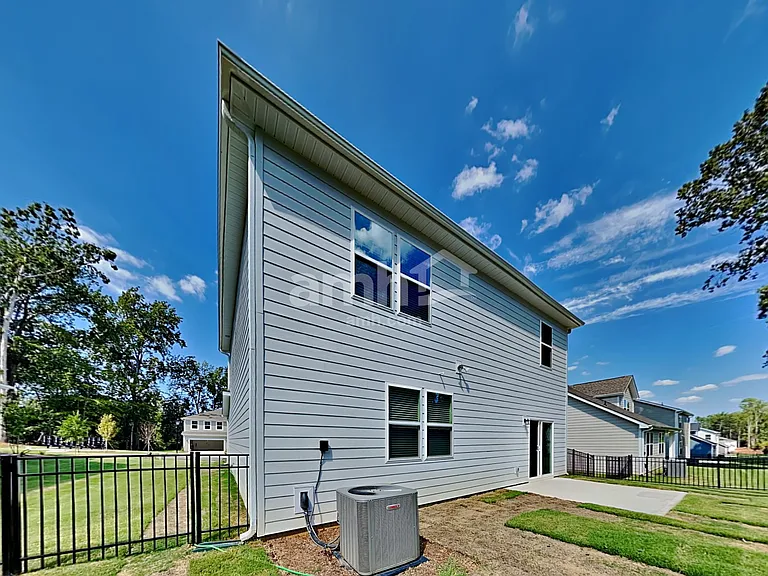 550 Rivermist Dr — Photo 24